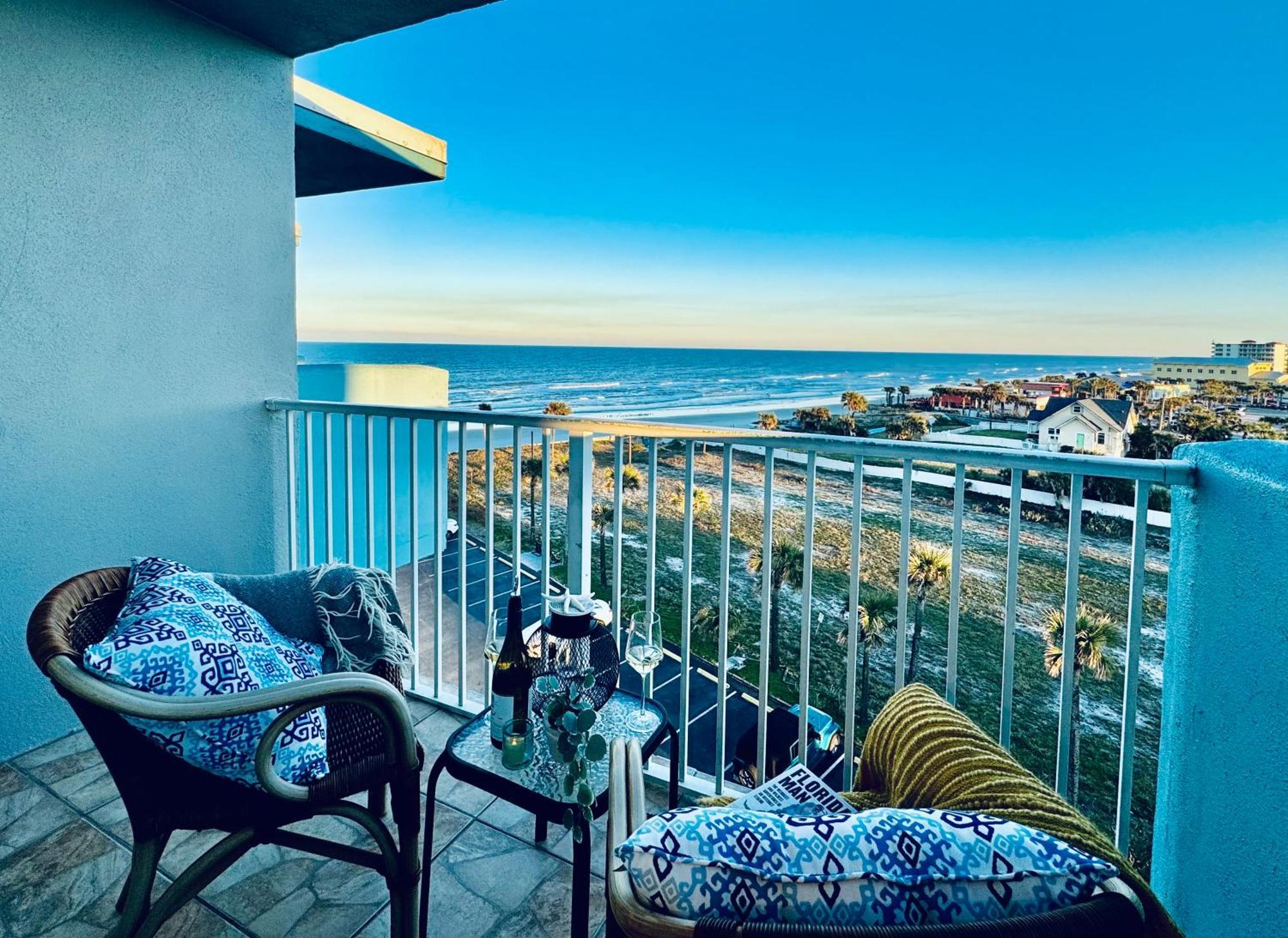 Open For 2025 Speedweeks Daytona 500 - Beachfront Studio - Private Balcony With Ocean View - Pool - Hot Tub - Tiki Bar - Sauna Aparthotel Daytona Beach Esterno foto